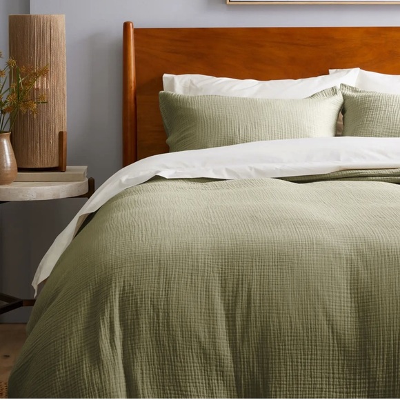 NWOT QUINCE Airy Gauze Sham Set Standard Olive 1727 - Picture 4 of 9